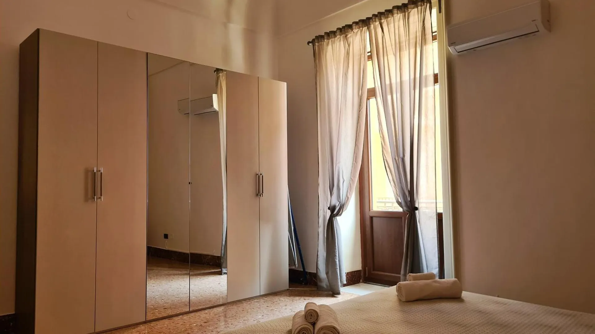 Guest House Tra Terra E Mare Pachino Apartment